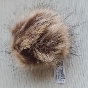 COPY - FAUX FUR POM POM